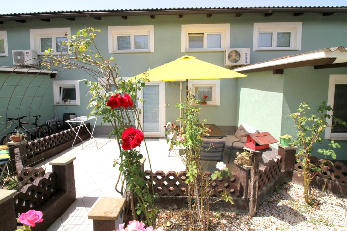 Green Place Apartments Portoroz Exterior photo